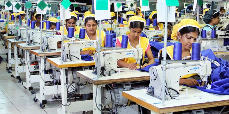 garment factory in sri lanka சூனியமான எதிர்காலத்தைக் கட்டியம் கூறும் மேதினம்-பி.மாணிக்கவாசகம்