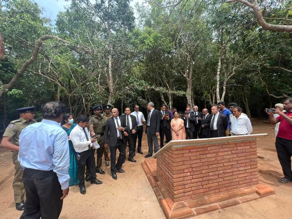 குருந்தூர்மலை குறித்த பதில் அறிக்கையை சமர்ப்பிக்க நீதிமன்றம் உத்தரவு 3 https://www.ilakku.org/wp-content/uploads/2021/08/cropped-Google_Logo.png WhatsApp Image 2023 07 04 at 8.48.11 PM குருந்தூர்மலை குறித்த பதில் அறிக்கையை சமர்ப்பிக்க நீதிமன்றம் உத்தரவு