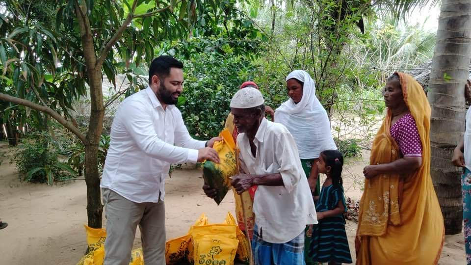 சீரற்ற கால நிலையால் பாதிக்கப்பட்ட மக்களுக்கு உலர் உணவு பொதிகள் வழங்கி வைப்பு 2 https://www.ilakku.org/wp-content/uploads/2021/08/cropped-Google_Logo.png IMG 20240129 WA0032 சீரற்ற கால நிலையால் பாதிக்கப்பட்ட மக்களுக்கு உலர் உணவு பொதிகள் வழங்கி வைப்பு