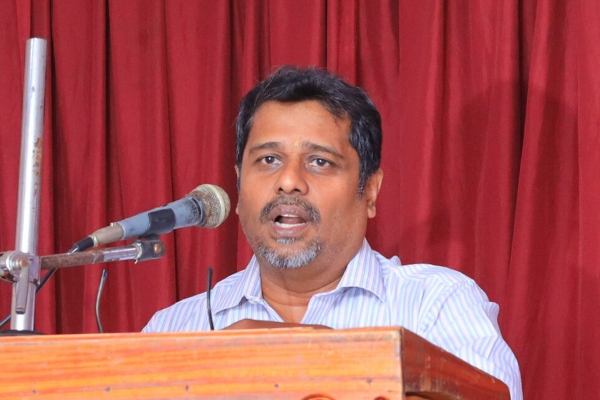 பொது வேட்பாளரா? பகிஷ்கரிப்பா? ஆராய்ந்து முடிவெடுப்பது அவசியம் - பேராசிரியர் ரகுராம் தெரிவிப்பு 1 https://www.ilakku.org/wp-content/uploads/2021/08/cropped-Google_Logo.png ruguram பொது வேட்பாளரா? பகிஷ்கரிப்பா? ஆராய்ந்து முடிவெடுப்பது அவசியம் - பேராசிரியர் ரகுராம் தெரிவிப்பு