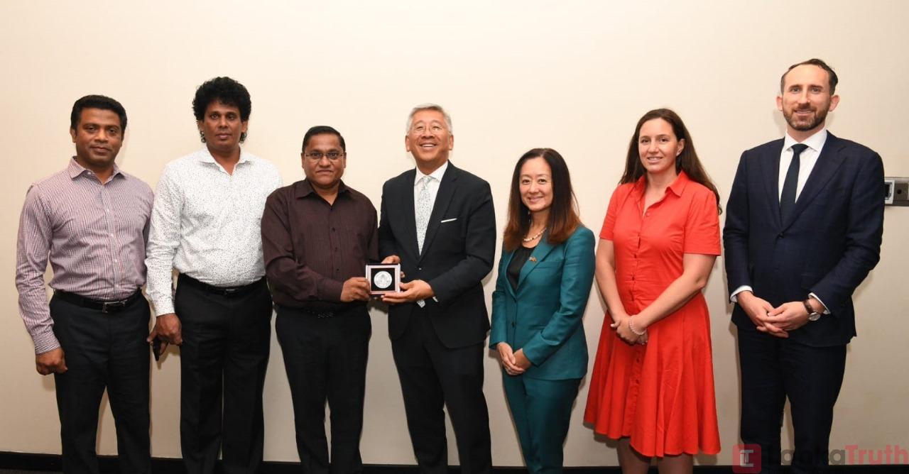 ஜே.பி.வி. தலைவா்களை சந்தித்த அமெரிக்காவின் உதவிச் செயலாளர் டொனல்ட் லூ 1 https://www.ilakku.org/wp-content/uploads/2021/08/cropped-Google_Logo.png 12 ஜே.பி.வி. தலைவா்களை சந்தித்த அமெரிக்காவின் உதவிச் செயலாளர் டொனல்ட் லூ