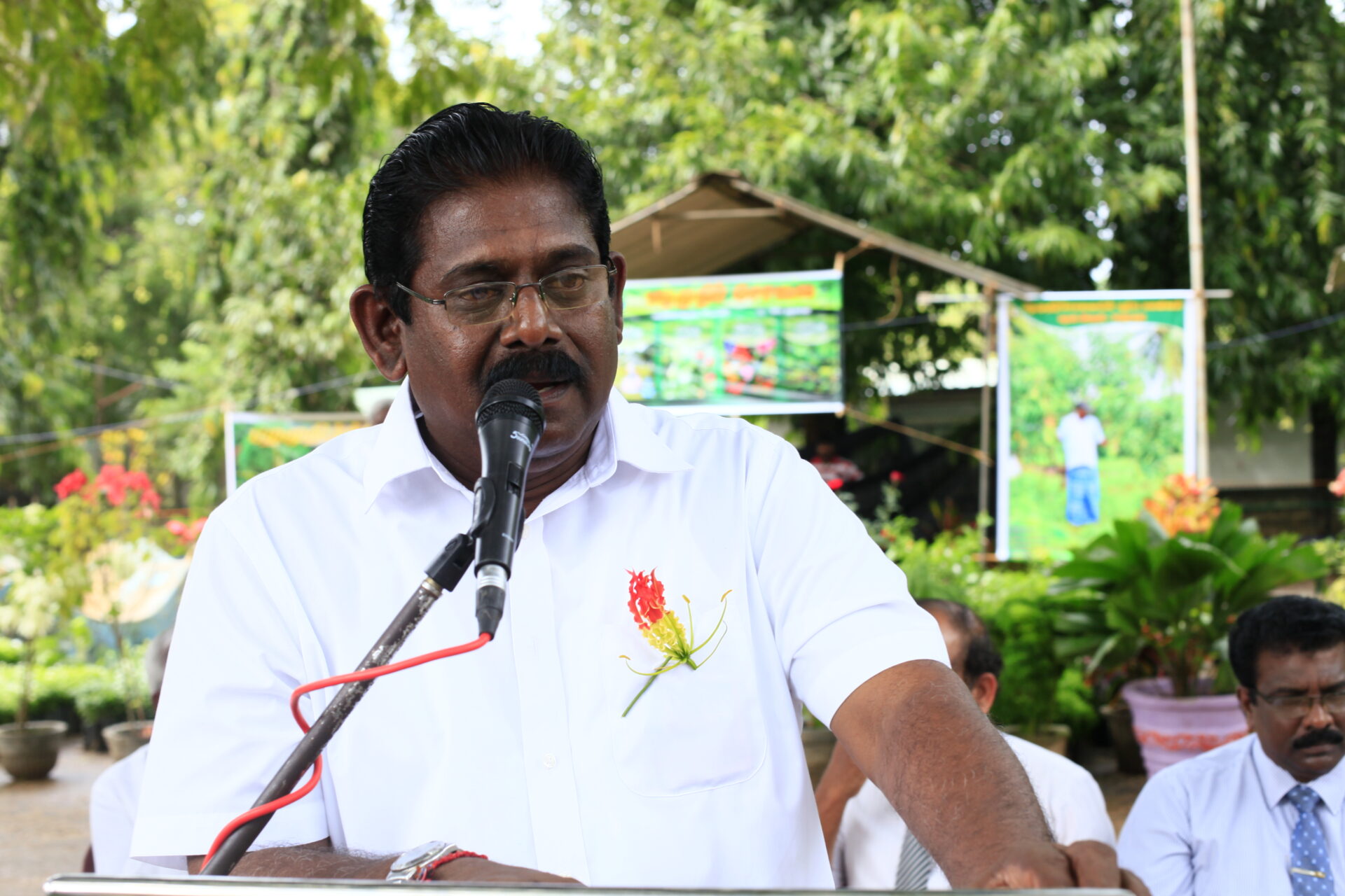 ரணில் மீட்பர் அல்லர்; சர்வதேச நிதி நிறுவனங்களின் சேவகர் - ஐங்கரநேசன் சாடல் 1 https://www.ilakku.org/wp-content/uploads/2021/08/cropped-Google_Logo.png AYNGARANESAN 03 ரணில் மீட்பர் அல்லர்; சர்வதேச நிதி நிறுவனங்களின் சேவகர் - ஐங்கரநேசன் சாடல்