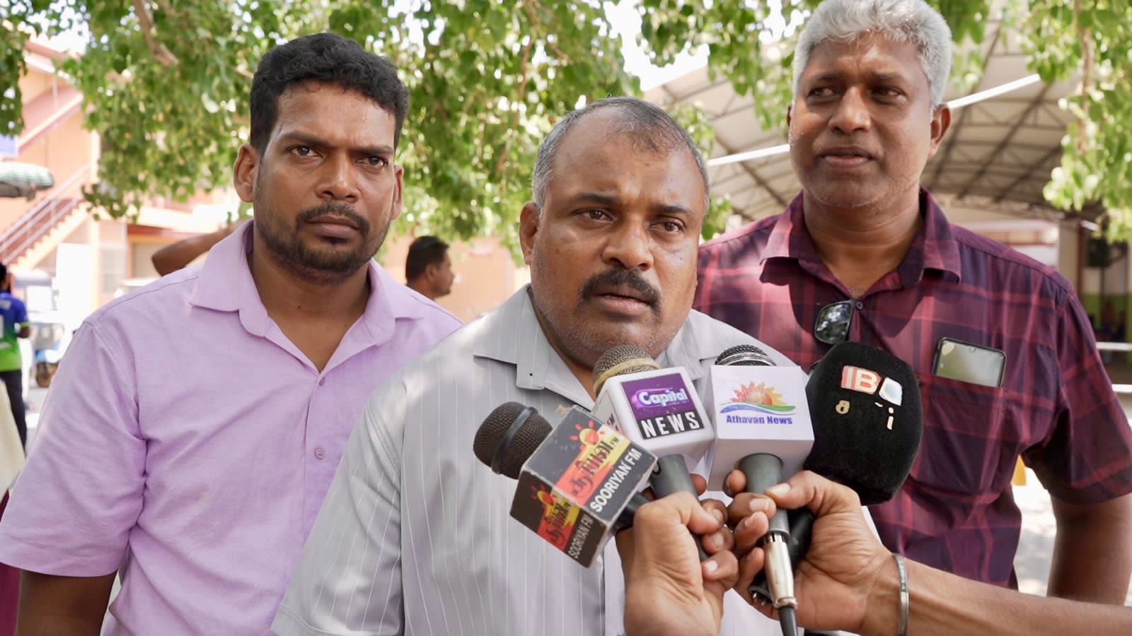 குறைபாடுகளுடன் இயங்கும் திருகோணமலை பொது வைத்தியசாலை - கஜேந்திரன் 1 https://www.ilakku.org/wp-content/uploads/2021/08/cropped-Google_Logo.png IMG 20240506 WA0026 குறைபாடுகளுடன் இயங்கும் திருகோணமலை பொது வைத்தியசாலை - கஜேந்திரன்