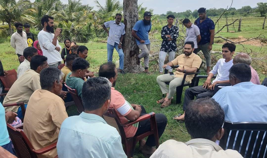 முத்து நகர் மக்கள் காணி இந்தியாவுக்கு விற்பனை - இம்ரான் எம்.பி நேரில் ஆராய்வு 1 https://www.ilakku.org/wp-content/uploads/2021/08/cropped-Google_Logo.png IMG 20240525 WA0049 முத்து நகர் மக்கள் காணி இந்தியாவுக்கு விற்பனை - இம்ரான் எம்.பி நேரில் ஆராய்வு
