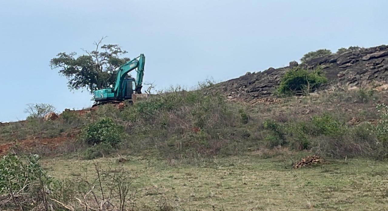 மக்களின் வாழ்வாதாரத்தை அழிக்கும் நிலையை கண்டு கொள்ளாதவர்கள் - திருமலையான் 1 https://www.ilakku.org/wp-content/uploads/2021/08/cropped-Google_Logo.png 9 2 மக்களின் வாழ்வாதாரத்தை அழிக்கும் நிலையை கண்டு கொள்ளாதவர்கள் - திருமலையான்