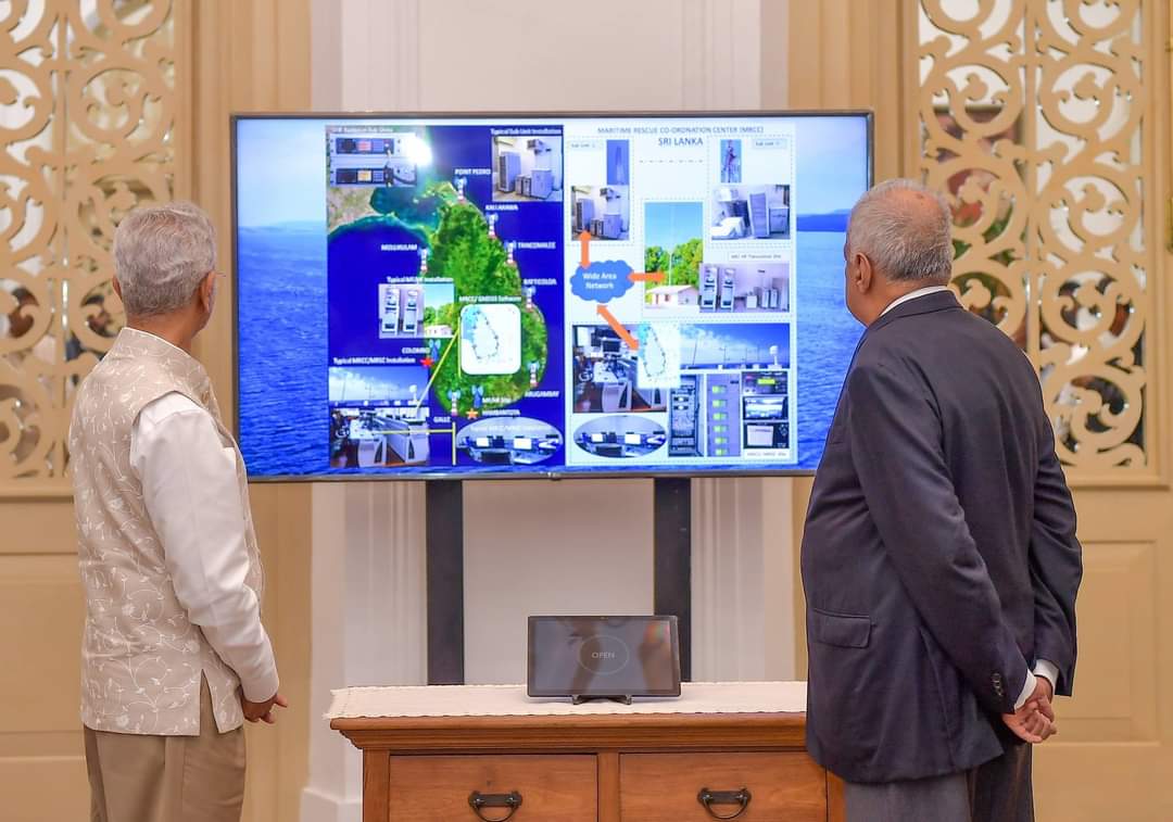 கடல்சார் மீட்பு ஒருங்கிணைப்பு மையம் திறந்து வைப்பு - ஜனாதிபதி, இந்திய வெளிவிவகார அமைச்சர் பங்கேற்பு 1 https://www.ilakku.org/wp-content/uploads/2021/08/cropped-Google_Logo.png FB IMG 1718876358226 கடல்சார் மீட்பு ஒருங்கிணைப்பு மையம் திறந்து வைப்பு - ஜனாதிபதி, இந்திய வெளிவிவகார அமைச்சர் பங்கேற்பு