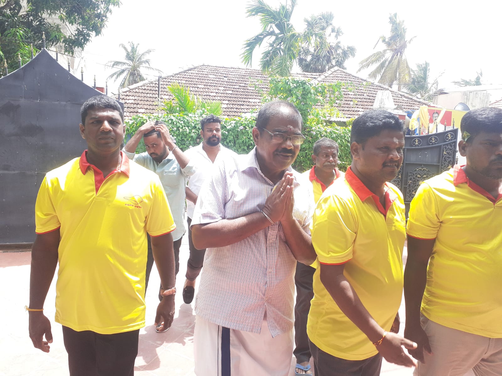 தமிழ் பொதுவேட்பாளர் அரியநேத்திரன் வழங்கும் அரிய சந்தர்ப்பம்! பொதுவாக்கெடுப்பே எமது விடுதலையின் பொறிமுறை!!வீட்டுக் கல்வியின் பங்களிப்பு 1 https://www.ilakku.org/wp-content/uploads/2021/08/cropped-Google_Logo.png PHOTO 2024 09 04 14 28 48 1  தமிழ் பொதுவேட்பாளர் அரியநேத்திரன் வழங்கும் அரிய சந்தர்ப்பம்! பொதுவாக்கெடுப்பே எமது விடுதலையின் பொறிமுறை!!வீட்டுக் கல்வியின் பங்களிப்பு