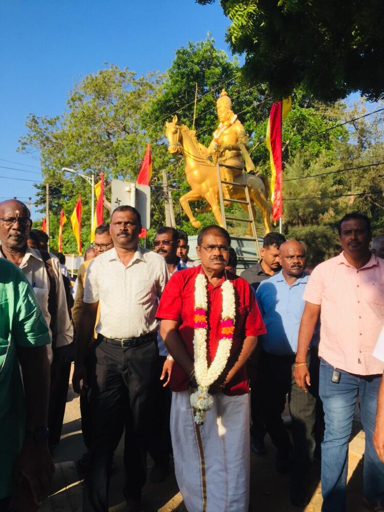 தமிழ்ப் பொது வேட்பாளரின் முக்கியத்துவம் குறித்து பொது மக்கள் சிலரின் கருத்துக்கள்.... 1 https://www.ilakku.org/wp-content/uploads/2021/08/cropped-Google_Logo.png PHOTO 2024 09 18 17 16 56 தமிழ்ப் பொது வேட்பாளரின் முக்கியத்துவம் குறித்து பொது மக்கள் சிலரின் கருத்துக்கள்....