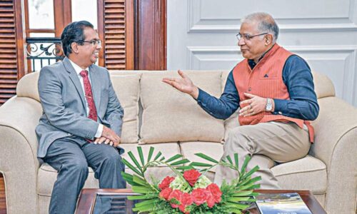மீனவர்களின் பிரச்சினைக்கு தீர்வு காண இலங்கை அரசிடம் இந்திய தூதரகம் வலியுறுத்தல்