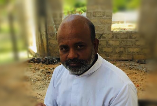 முள்ளிவாய்க்கால் மண்ணில் நினைவுத் தூபியை அமைக்க திட்டமிட்டிருக்கிறோம் : அருட்பணி சின்னத்துரை லியோ ஆம்ஸ்ரோங்