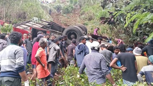 இலங்கையில் அதிகரிக்கும் வீதி விபத்துகள்: 4 மாதங்களில் 965 பேர் பலி