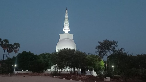 வடக்கு, கிழக்கில் சில தமிழ் அரசியல்வாதிகள் மக்களை திசைதிருப்புவதாக கந்தசாமி பிரபு சாடல்