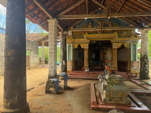 பலாலி கிழக்கு ஸ்ரீ இராஜ இராஜேஸ்வரி அம்மன் ஆலயத்தில் 3 தசாப்தங்களின் பின் பொதுமக்கள் வழிபாடு