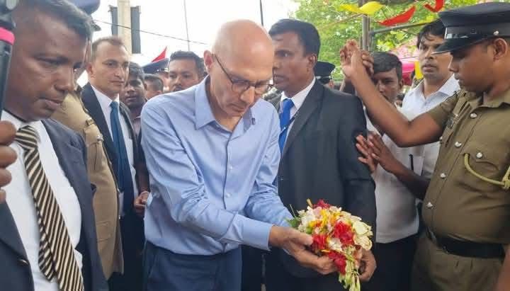 யாருக்கு சாதகம்? விதுரன்