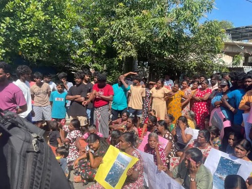 மீனவர் மீது கடற்படை துப்பாக்கிச்சூடு : நீதி கேட்டு தொடரும் போராட்டம்