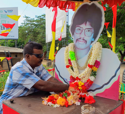 தியாகதீபம் திலீபனின் ஊர்திக்கு முன்பாக பட்டாசு கொளுத்தியவர் கைது!