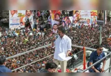 கரூரில் பெருந்துயரம்: விஜய் பிரசார கூட்ட நெரிசலில் சிக்கி 31 பேர் பலி !