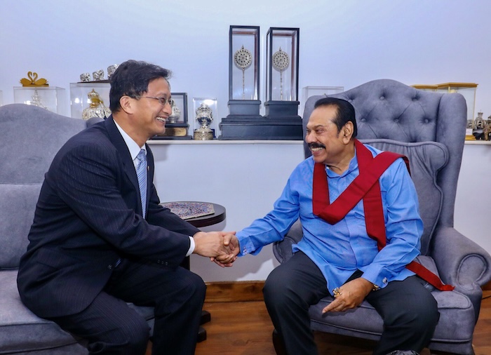 மஹிந்த, சீன தூதுவர் இடையில் சந்திப்பு…