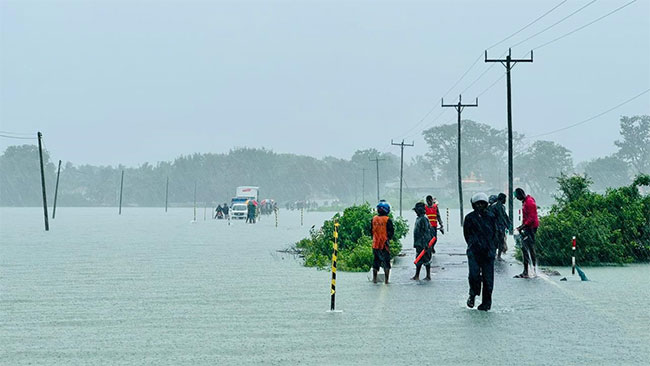 சீரற்ற காலநிலையால் 21,778 பேர் பாதிப்பு: 593 வீடுகள் சேதம்…