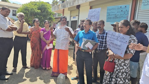 சுதுமலை அம்மன் ஆலயத்தின் பழைய ஆதாரங்கள் இல்லாமற்போகும் அபாயம்!