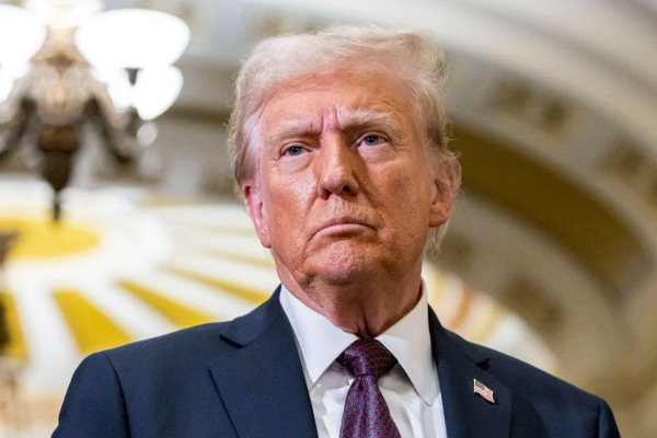 ரஷ்யாவுடன் வர்த்தகம்: பொருளாதார தடை குறித்து ட்ரம்ப் எச்சரிக்கை