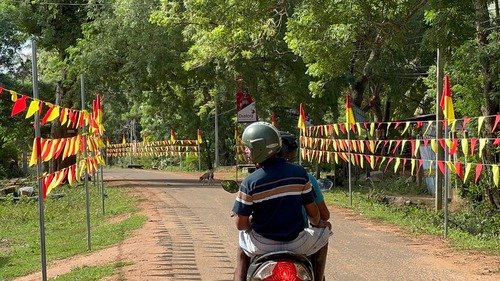 மாவீரர்களை போற்றி எழுச்சி கொள்ளும் தாயகம்!