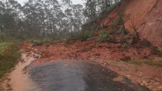 இலங்கையில் கன மழை: இதுவரை 56 பேர் உயிரிழப்பு !