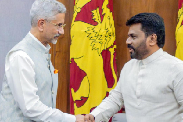 டித்வா சூறாவளி தாக்கம்: இலங்கையின் மீள் கட்டுமானத்திற்கான உதவியை அறிவித்தது இந்தியா!