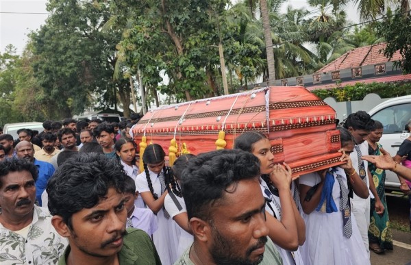 முல்லைத்தீவு சிறுமி உயிரிழப்பு: நீதி கோரும் உறவினர்கள்!