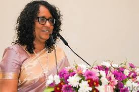 பிரதமர் ஹரிணி சுவிட்சர்லாந்துக்கு பயணம்