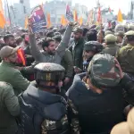 அதிக முஸ்லீம் மாணவர்கள் – மருத்துவக் கல்லூரியை மூடிய இந்தியா