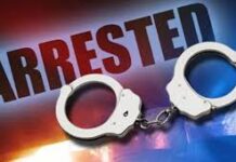 தெற்கில் அருட்தந்தையைத் தாக்கிய காவல்துறை அதிகாரிகள் கைது