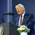 அமெரிக்காவின் பெரிய படையொன்று ஈரனை நோக்கி நகர்வதாக அதிபர் ட்ரம்ப் அறிவிப்பு