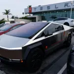 டெஸ்லா நிறுவனத்தின் முதல் சரிவு அறிவிப்பு!