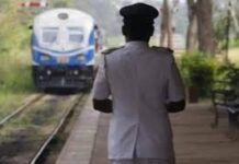 இராணுவத்திற்கு ரயில் சாரதி பயிற்சி எதற்கு? இன்று நள்ளிரவு முதல் பணிப்புறக்கணிப்பில் புகையிரத சாரதிகள்!