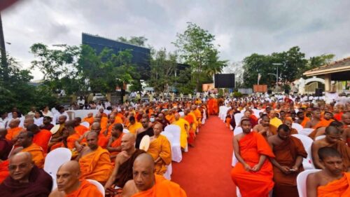 மீண்டும் தலைதூக்கும் பௌத்தவாதம் மறைகரங்களாக படை அதிகாரிகள்: விதுரன்