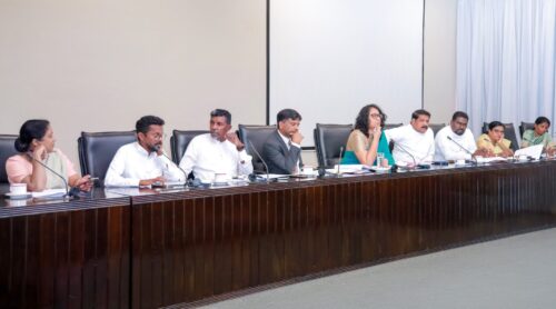 பெருந்தோட்ட பாடசாலைகளுக்கான காணி உறுதிப் பத்திரம் விரைவில் வழங்கப்படும் : பிரதமர் உறுதி