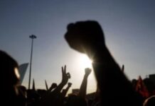 விரிவுரைகளை புறக்கணித்து போராட்டத்தில் யாழ். பல்கலை மாணவர்கள்!