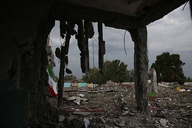 ஈரானில் 82 ஆயிரம் குடியிருப்புகள் சேதம்