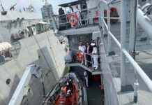 கஜபாகு கப்பலை பார்வையிட்டார் அமெரிக்க விசேட பிரதிநிதி