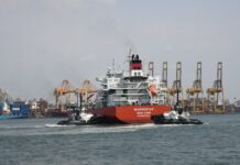 இலங்கைக்கு மற்றுமொரு எரிபொருள் கப்பல் வருகை