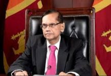 முழு அமைச்சரவையும் பதவி விலக வேண்டும் – ஜி.எல்.பீரிஸ்