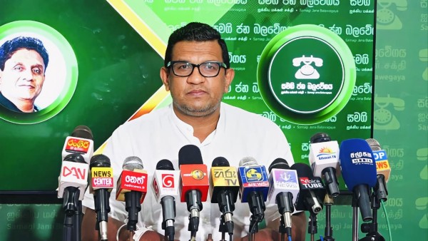 அரசாங்கம் செல்வந்தர்களின் கைப்பாவையாக மாறியுள்ளது – மகேஷ் சேனாநாயக்க சாடல்