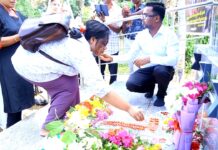 உயிர்த்த ஞாயிறு தாக்குதல்: உயிரிழந்தவர்களை கண்ணீர் மல்க நினைவுகூர்ந்த மக்கள்!