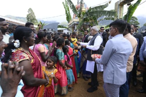 இந்திய வீடமைப்பு திட்டத்தை பார்வையிட்ட இந்திய துணை ஜனாதிபதி!