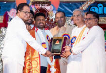 ஜனாதிபதிக்கு கம்பன் விருது வழங்கப்பட்டது – சிவில் சமூக அமைப்புகள் சாடல்