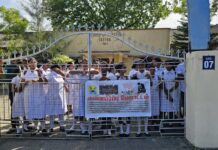 யாழ். போதனா வைத்தியசாலை சுகாதார தொண்டர்கள் போராட்டம்!