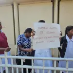 யாழில் தொடரும் சுகாதார தொண்டர்களது போராட்டம்!