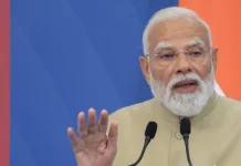 கரப்பான்பூச்சி ஜனதா கட்சியினர் போராட்டம்: “வினாத்தாள் கசிவு விவகாரத்தில் விரைவு நீதிமன்றங்கள் மூலம் நீதி” – பிரதமர் மோடி உறுதி
