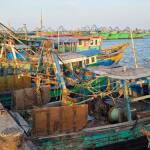 இலங்கை சிறையில் உள்ள மீனவர்களை விடுவிக்க கோரி இராமேஸ்வரம் மீனவர்கள் போராட்டம்